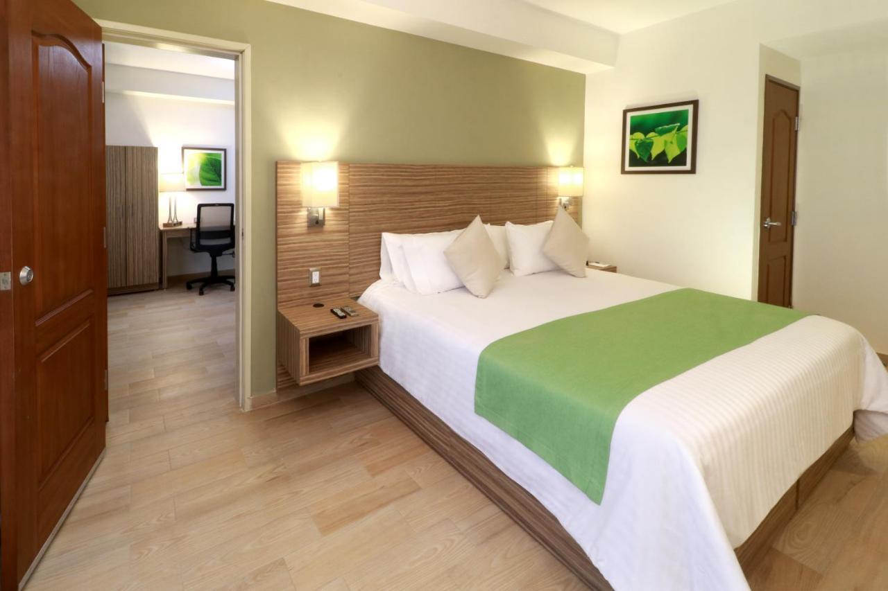 Wyndham Garden Monterrey Valle Real Exterior foto