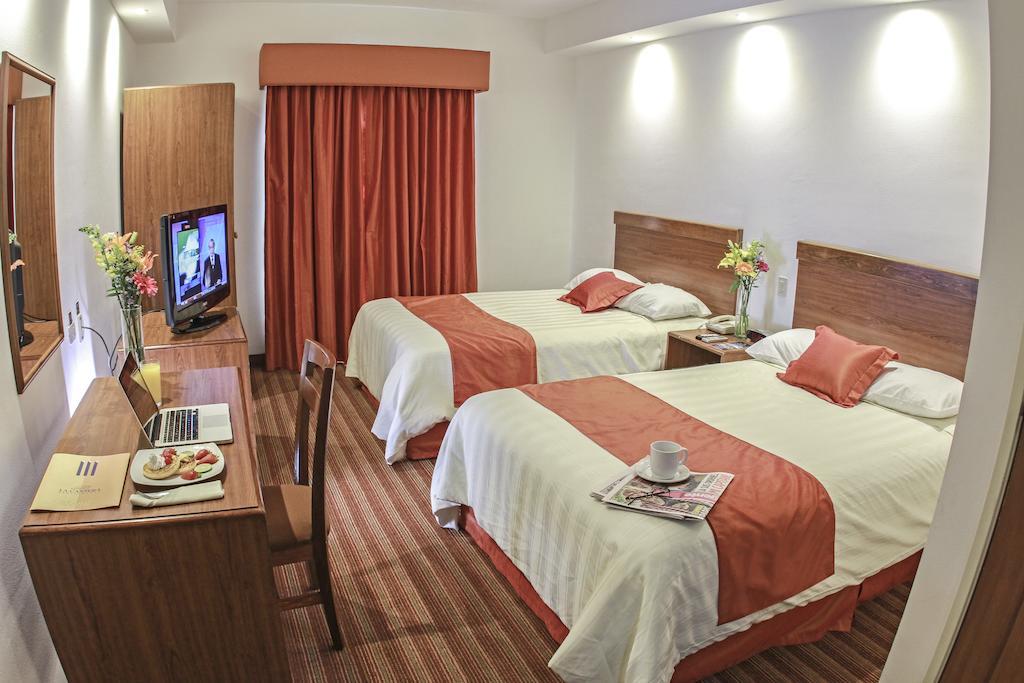Wyndham Garden Monterrey Valle Real Cameră foto