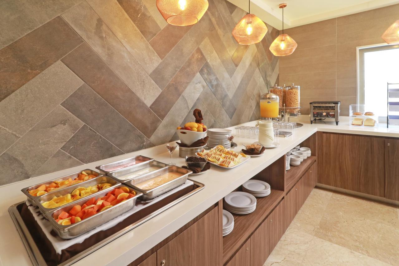 Wyndham Garden Monterrey Valle Real Exterior foto